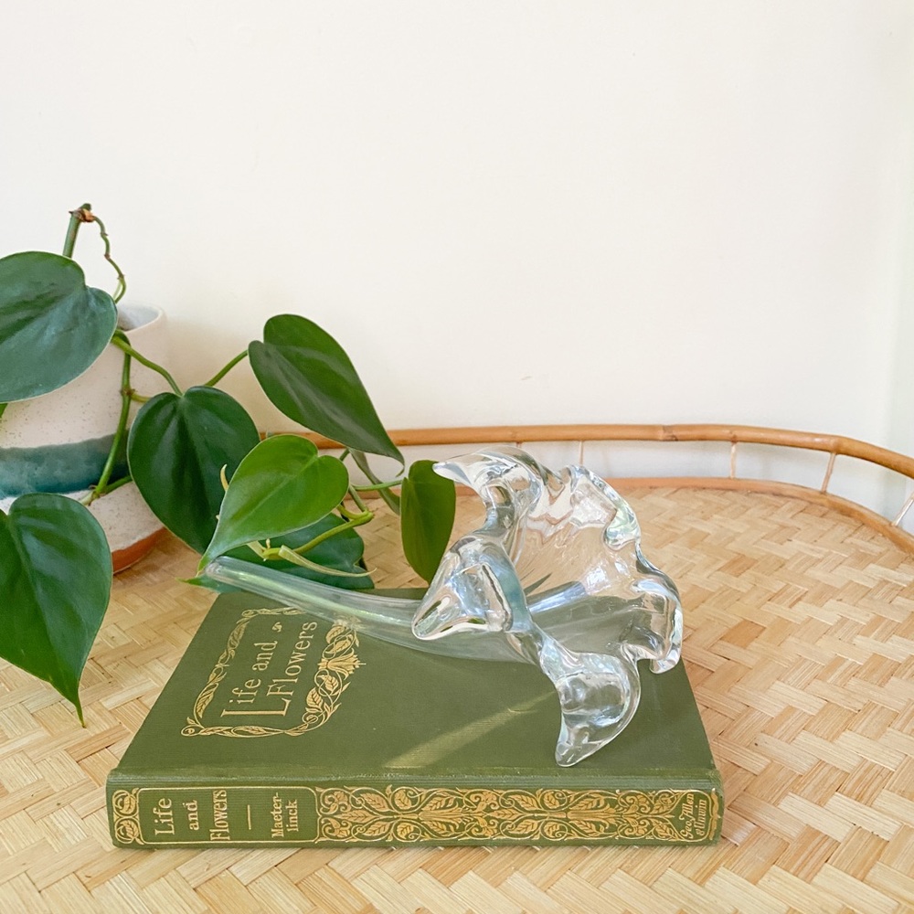 Vintage MCM Blown Glass Lily Bud Vase